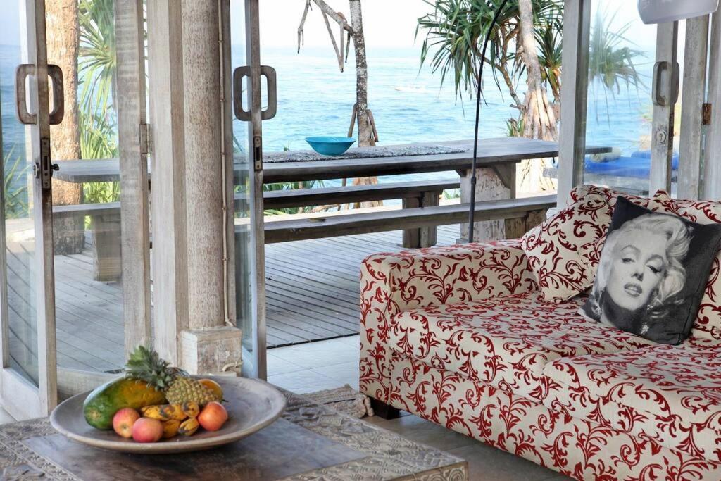 Villa Lumba Lumba - Oceanfront & Spectacular View! Lembongan Exterior photo