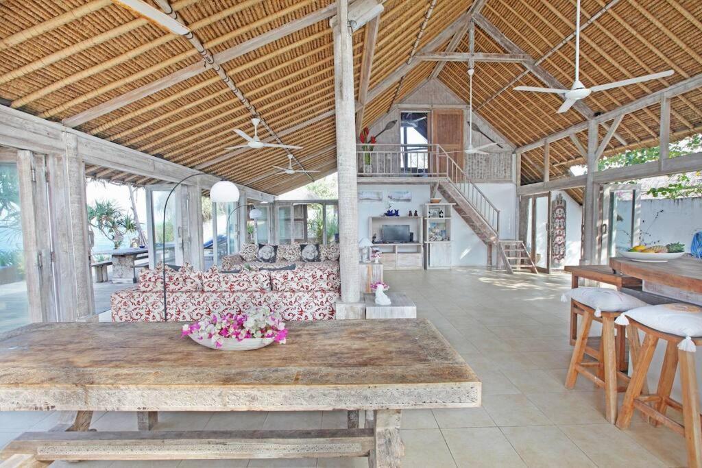 Villa Lumba Lumba - Oceanfront & Spectacular View! Lembongan Exterior photo