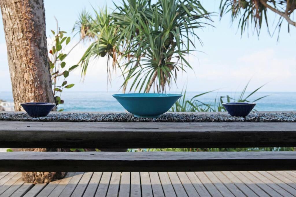 Villa Lumba Lumba - Oceanfront & Spectacular View! Lembongan Exterior photo