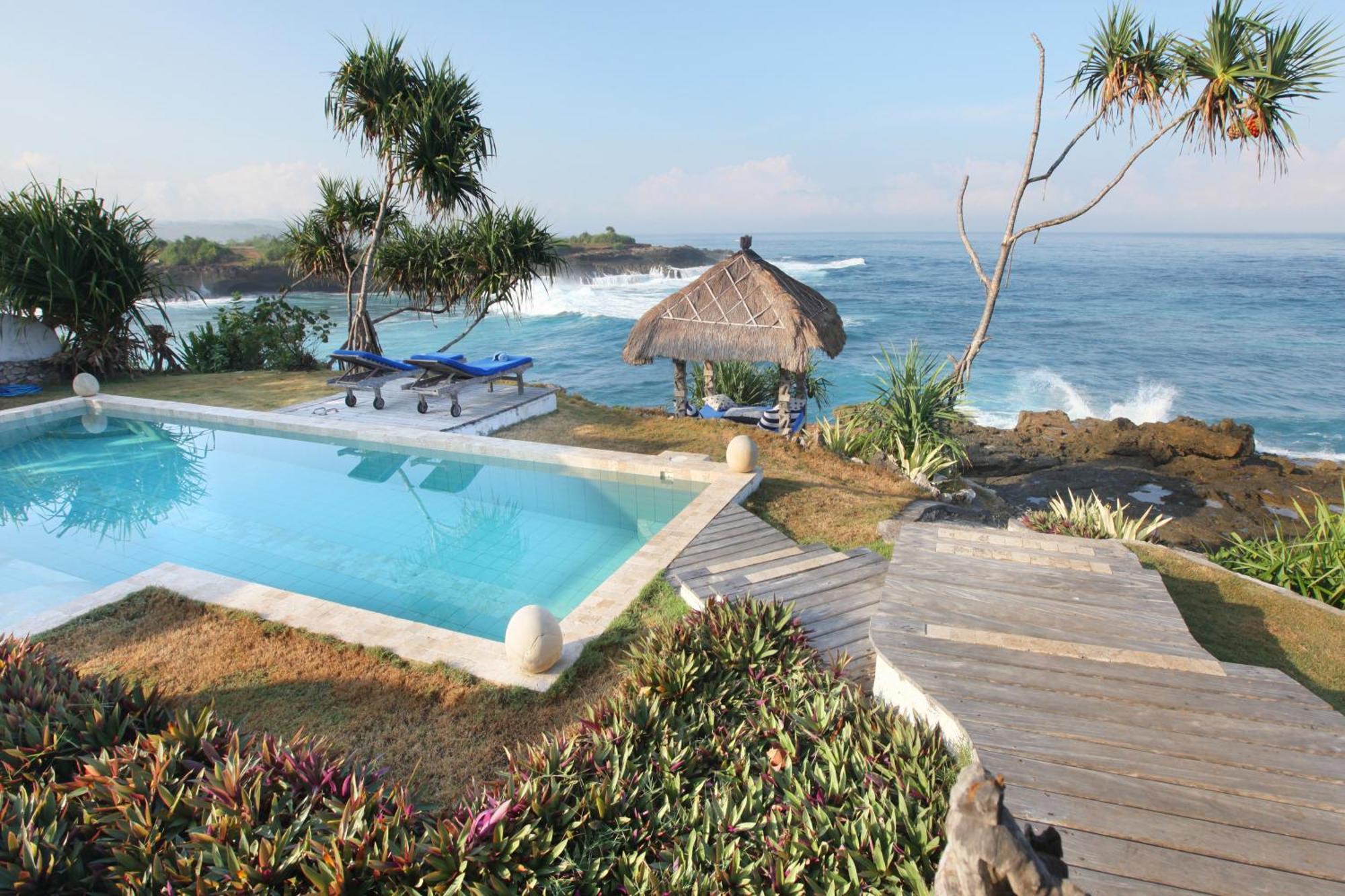 Villa Lumba Lumba - Oceanfront & Spectacular View! Lembongan Exterior photo